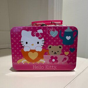 Hello Kitty small tin box